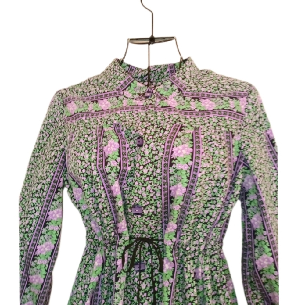 Vintage :: 60s Handmade Women's Floral Sheath Dress - Picture 4 of 7